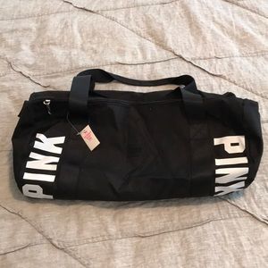 BF SALE 🔥 NWT PINK Duffel Bag